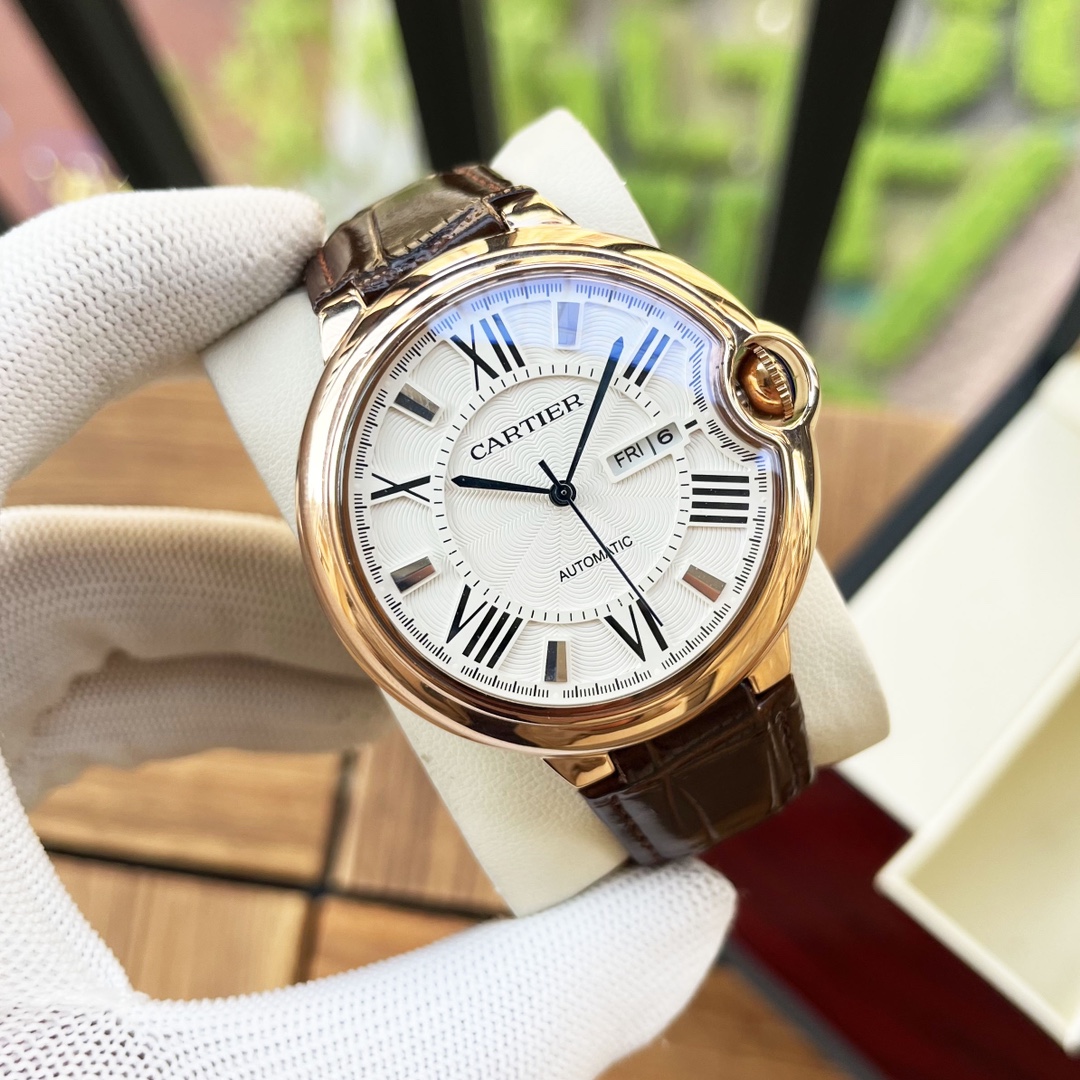 Cartier 白壳 玫瑰金 【简约 优雅大方】卡地亚-Cartier 男士腕表 全自动机械机芯 矿物强化玻璃 316L精钢表壳 真皮表带 全新风格 商务休闲 尺寸:径44mm 厚度12mm