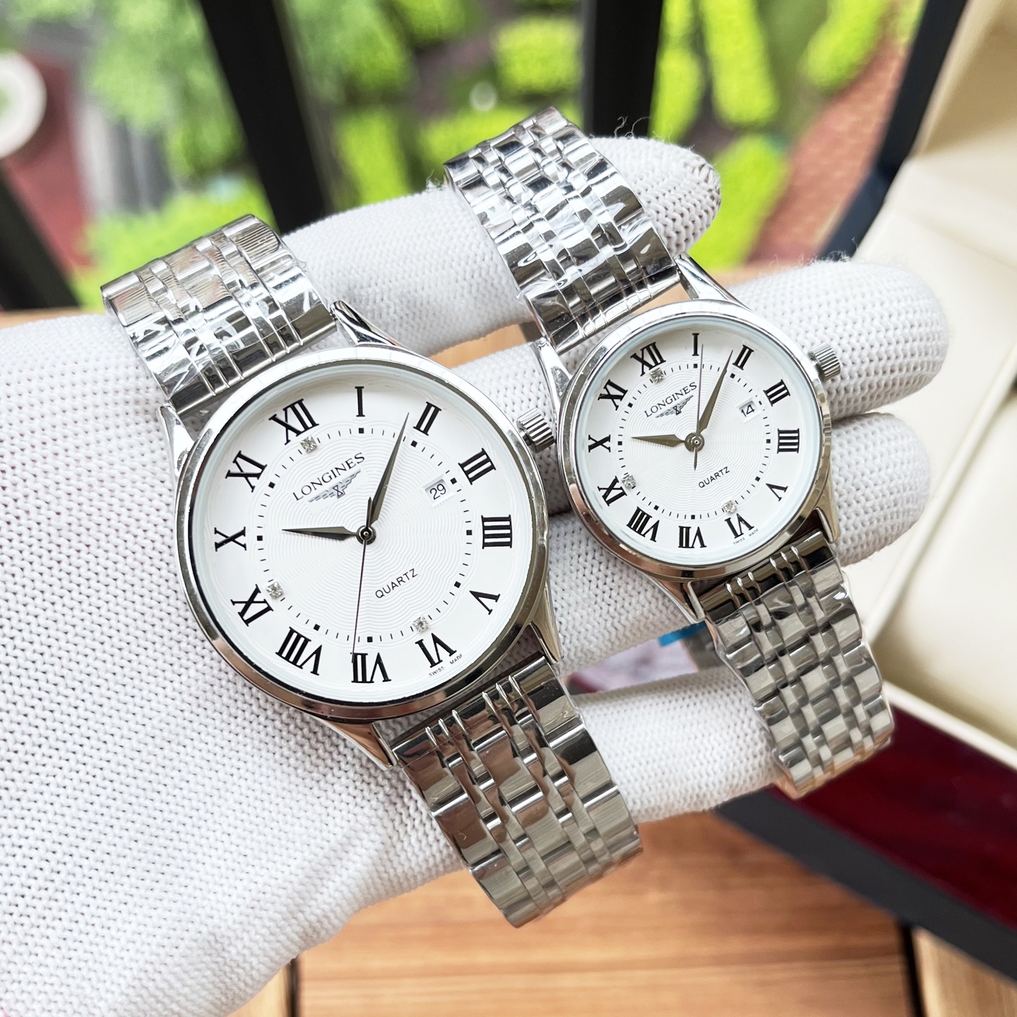 NO:394061,White shell, rose gold, steel belt. [Fashion style, elegant and generous] Longines Couple watch Imported quartz movement Mineral reinforced glass 316L stainless steel case Leather/stainless steel strap Simple and casual Classic hot sale Size: Men's diameter 40mm Thickness 9mm Women's diameter 30mm Thickness 9mm, Longines19860909白壳,玫瑰金,钢带.【时尚风格 优雅大方】浪琴-Longines 情侣对表 进口石英机芯 矿物强化玻璃 316L精钢表壳 真皮/精钢表带 简约休闲 经典热卖 尺寸:男款直径40mm 厚度9mm 女款直径30mm 厚度9mm,,longines,Watch