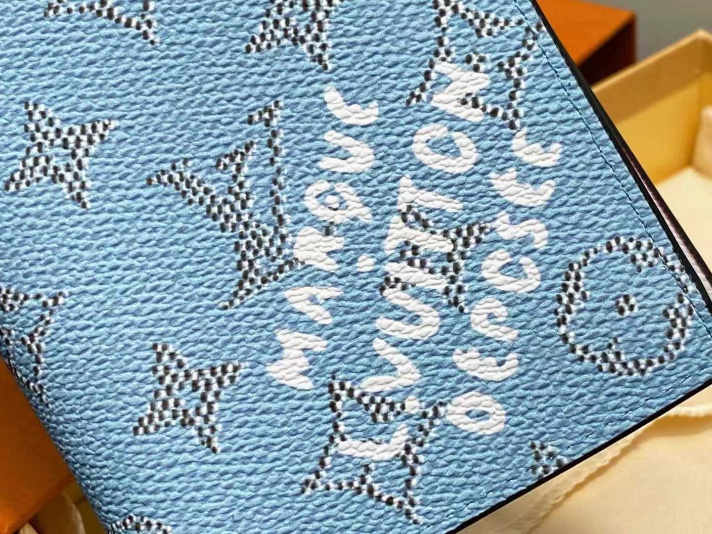 Louis Vuitton Brazza 財布 - モノグラムヘリテージデザイン・収納力抜群