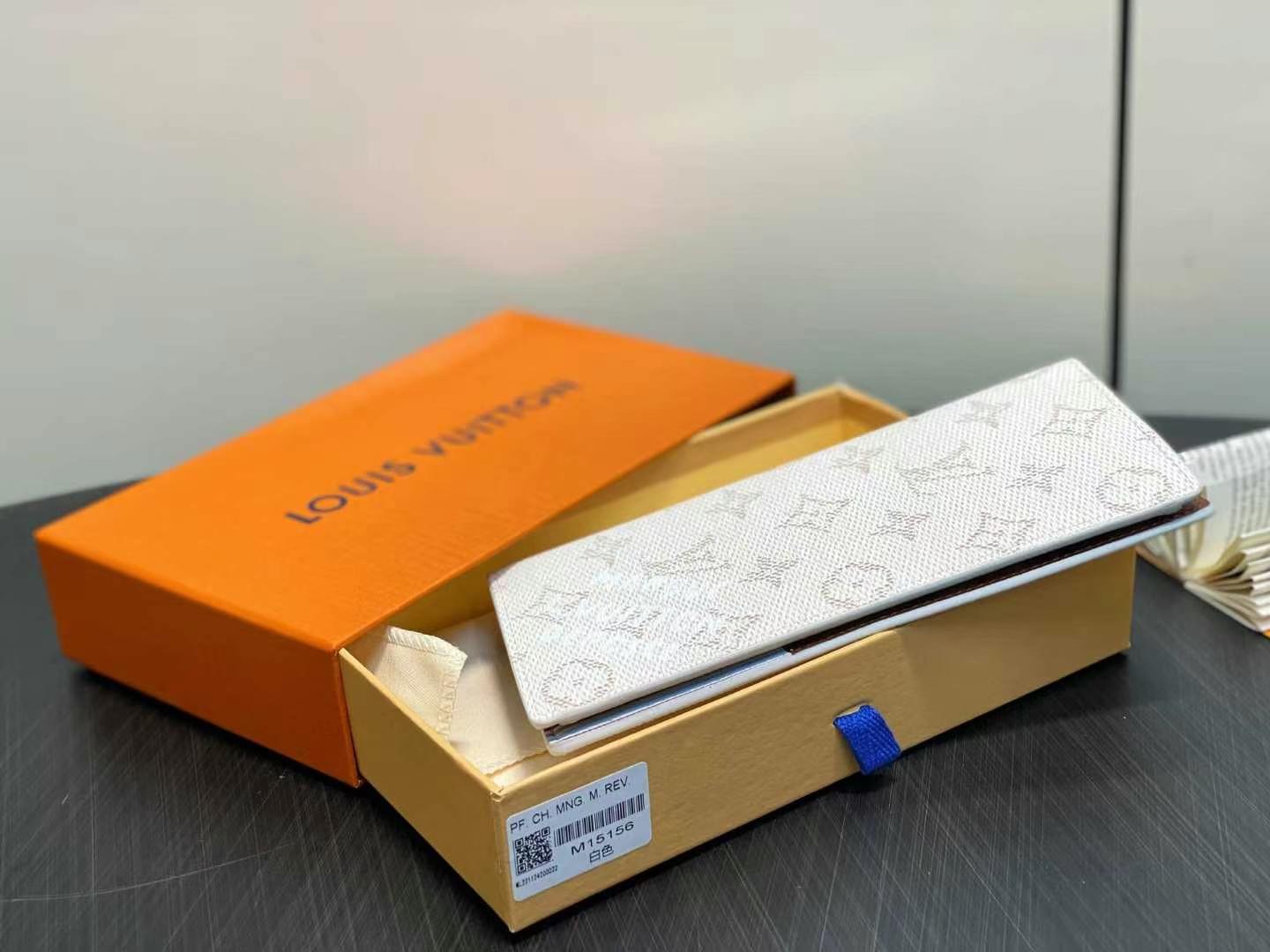 Louis Vuitton Brazza 財布 長款モデル カードポケット付き