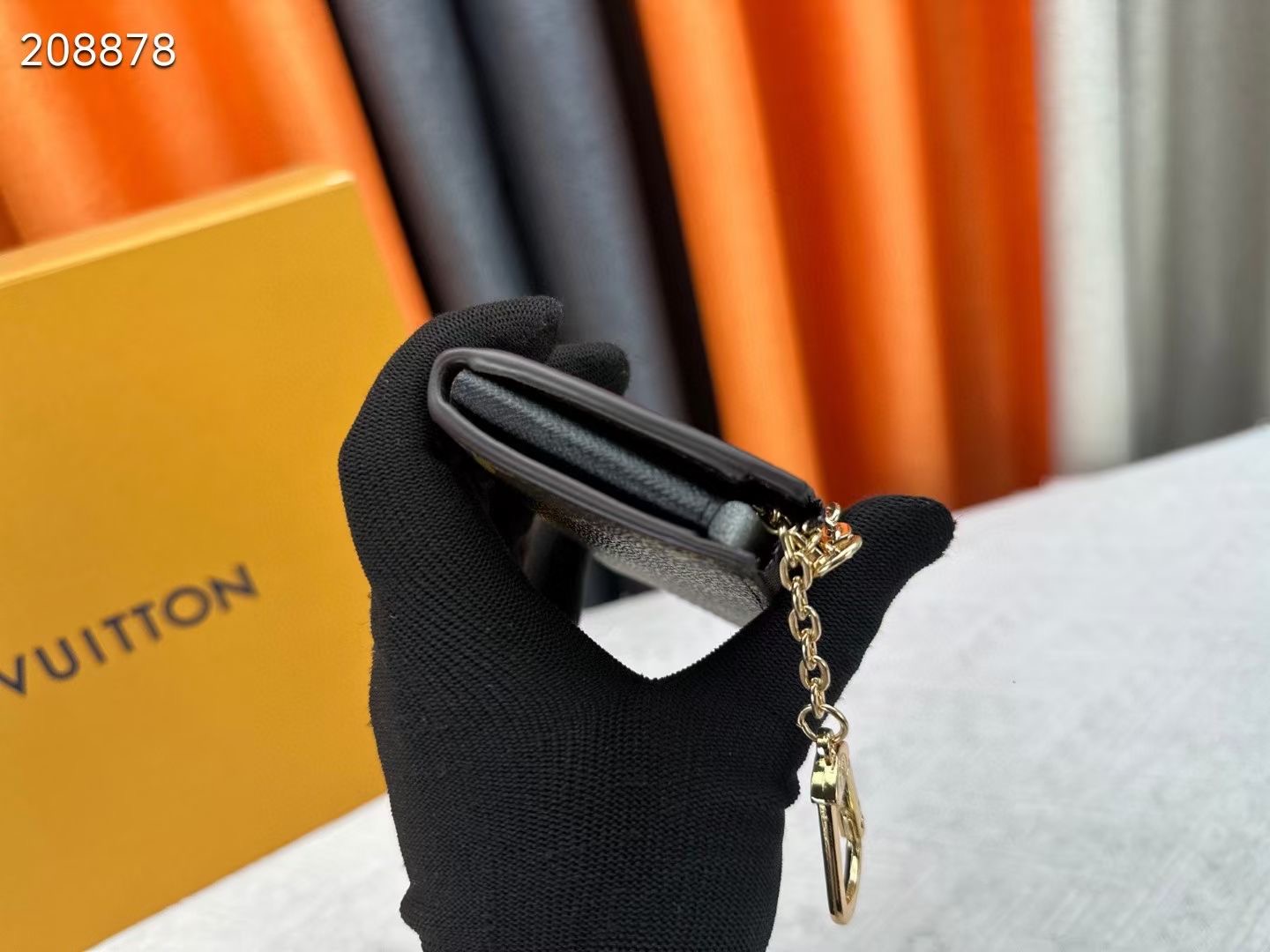 Noaキーリング Monogram帆布製のエレガントで実用的なアクセサリー