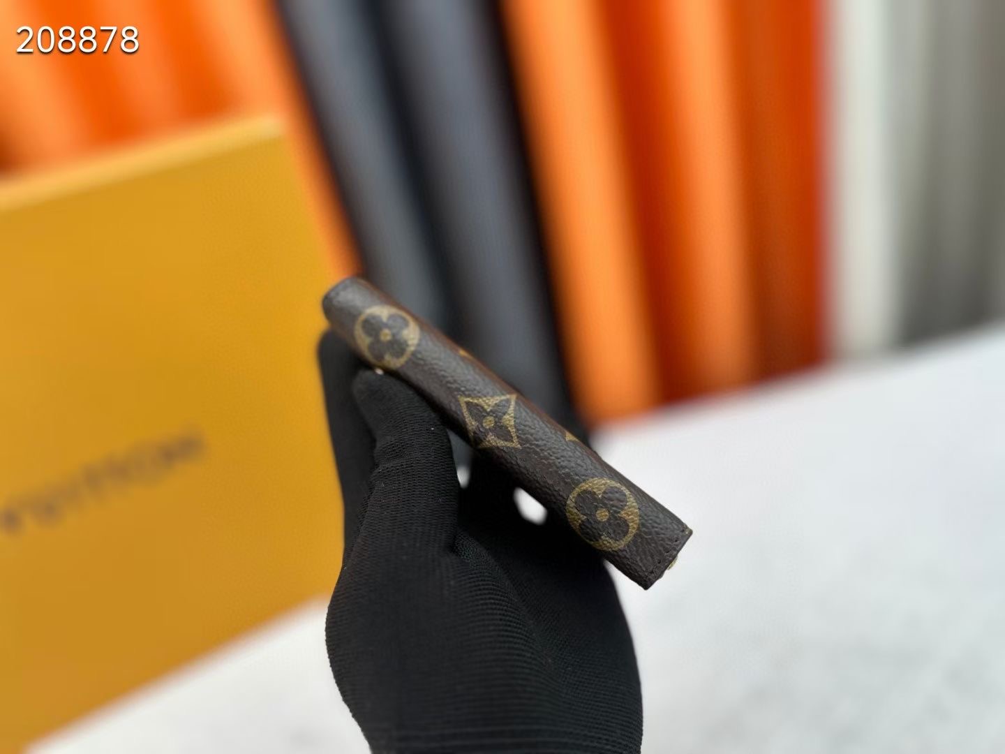 Noaキーリング Monogram帆布製のエレガントで実用的なアクセサリー