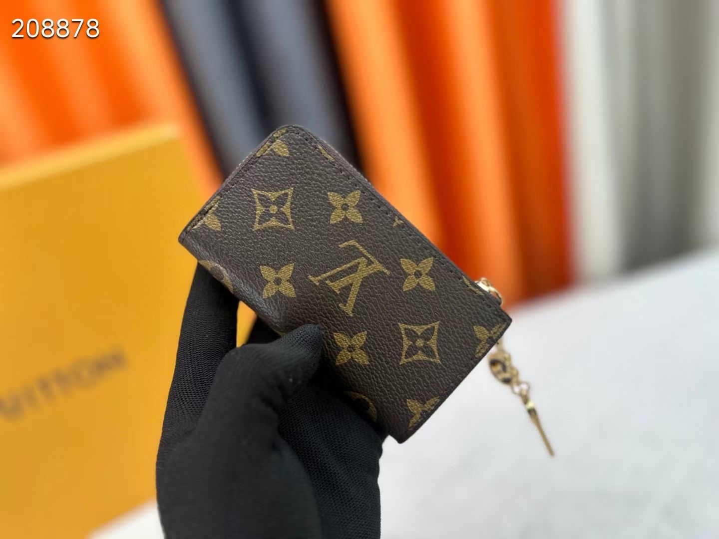 Noaキーリング Monogram帆布製のエレガントで実用的なアクセサリー