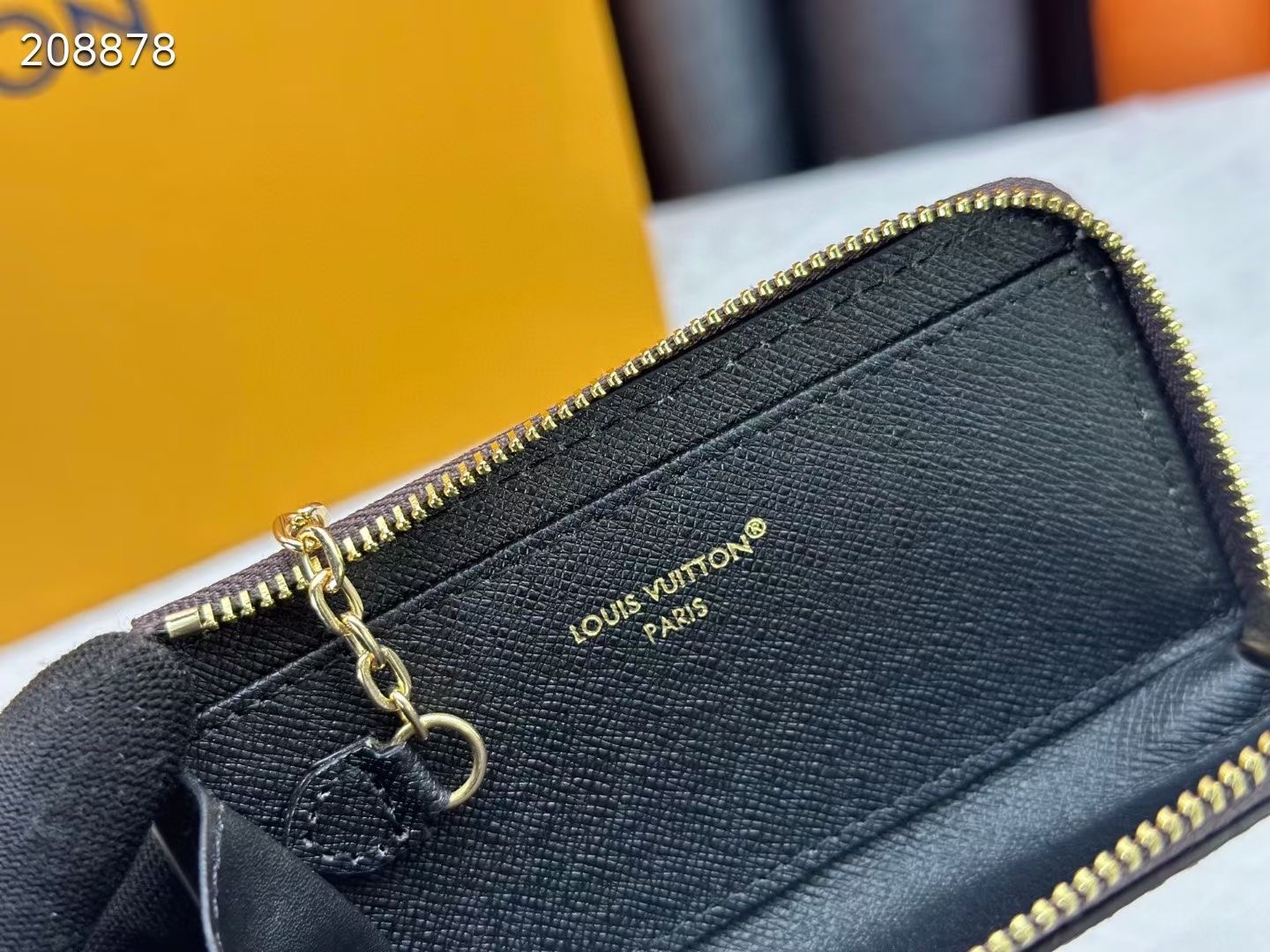 Noaキーリング Monogram帆布製のエレガントで実用的なアクセサリー