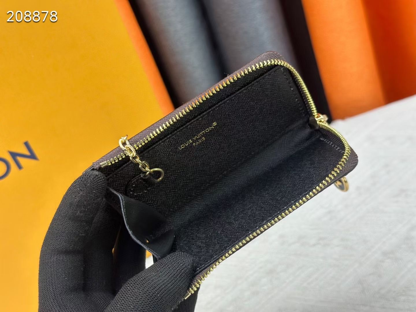 Noaキーリング Monogram帆布製のエレガントで実用的なアクセサリー