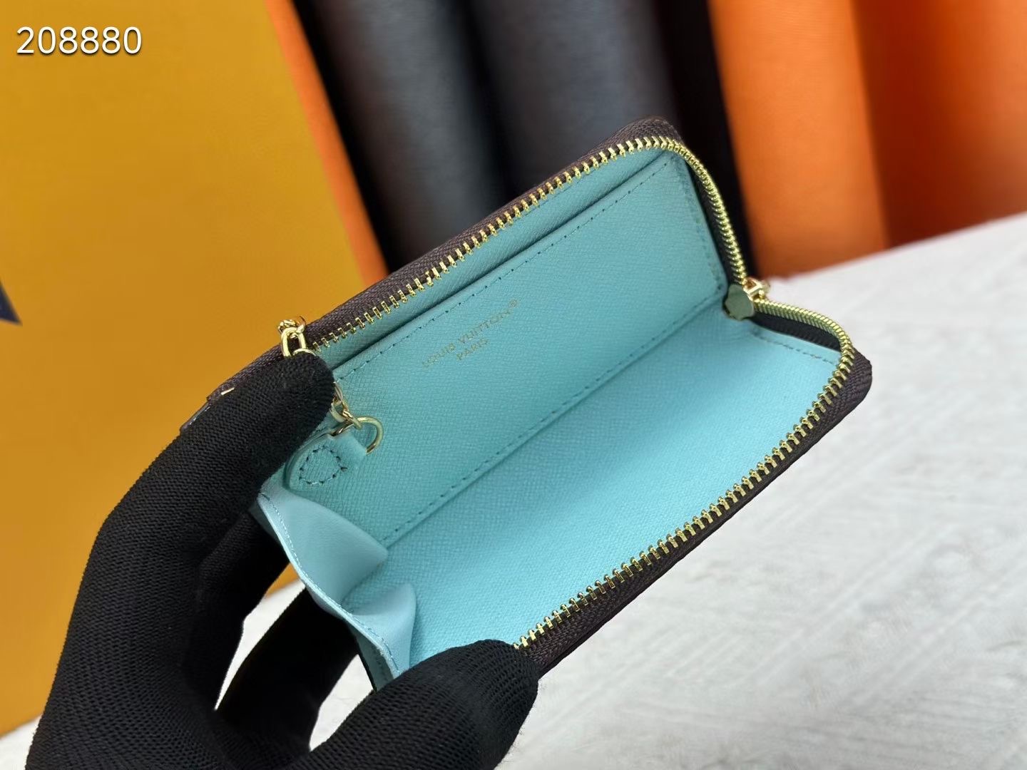 Noaキーリング - Monogram帆布製のエレガントなアクセサリー