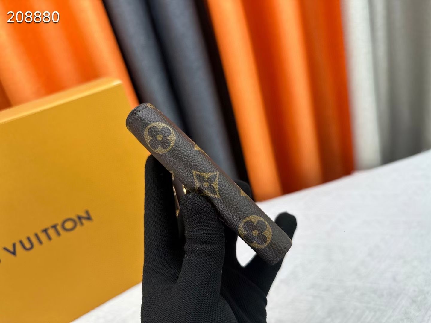 Noaキーリング - Monogram帆布製のエレガントなアクセサリー