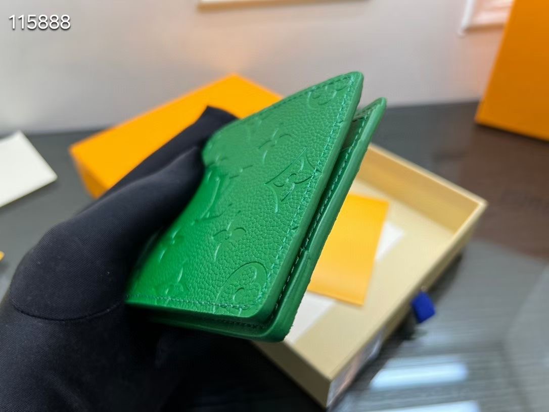 P175 短夹 - 柔らかい黒色Taurllon小牛皮と実用的なデザイン