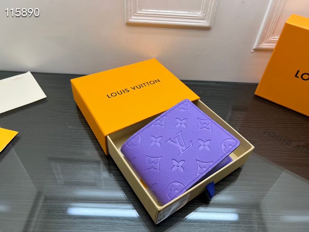 P175 M81548短夹 - 柔らかい小牛皮のシンプルデザイン