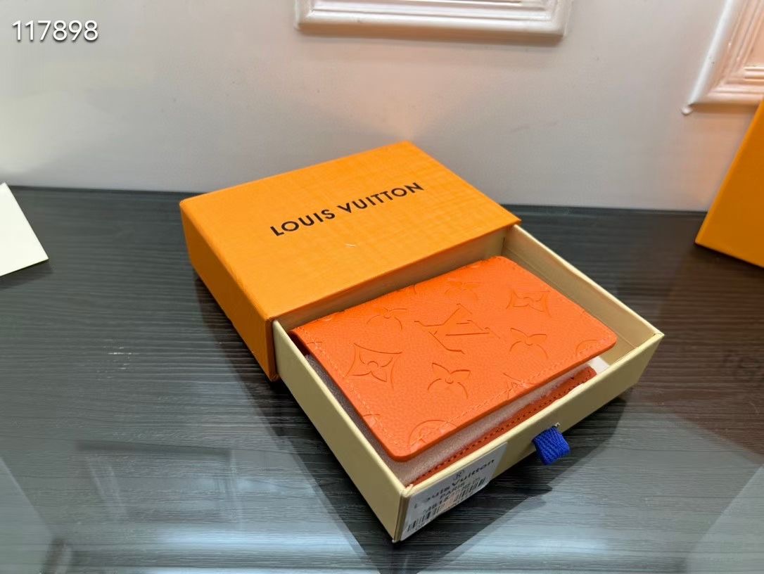 P170 短夹 Multiple钱夹 - ソフトな黒色小牛皮製