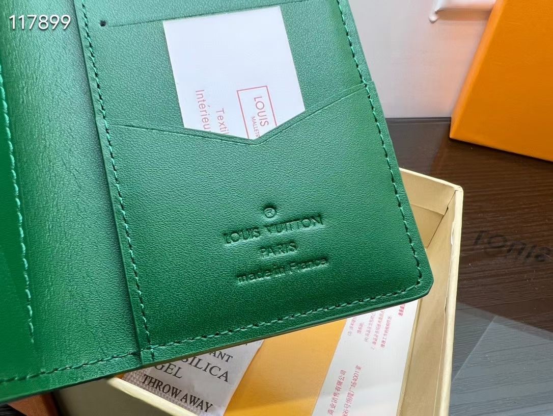 P170 短夹 Multiple钱夹 - ブラック Taurllon小牛皮