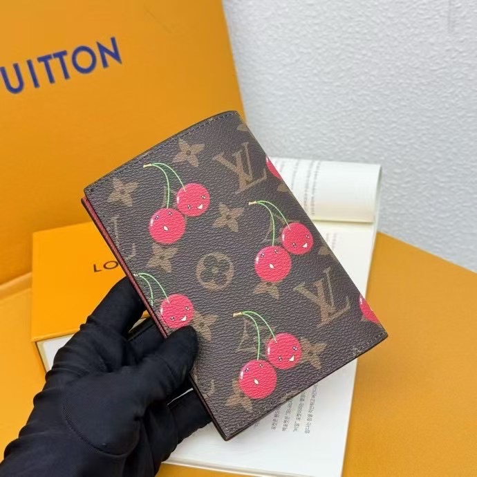 モノグラム・マカッサー パスポートカバー P175 - 実用的でスタイリッシュなデザイン