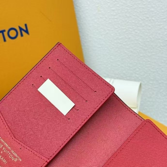 モノグラム・マカッサー パスポートカバー P175 - 実用的でスタイリッシュなデザイン