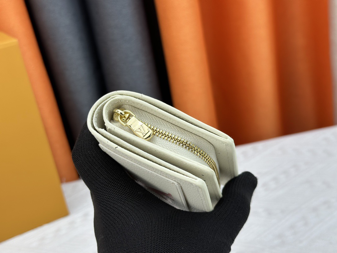 ルイ・ヴィトン Cléa財布 Monogram Empreinteの柔らかい牛皮製