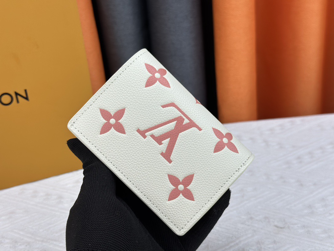 ルイ・ヴィトン Cléa財布 Monogram Empreinteの柔らかい牛皮製