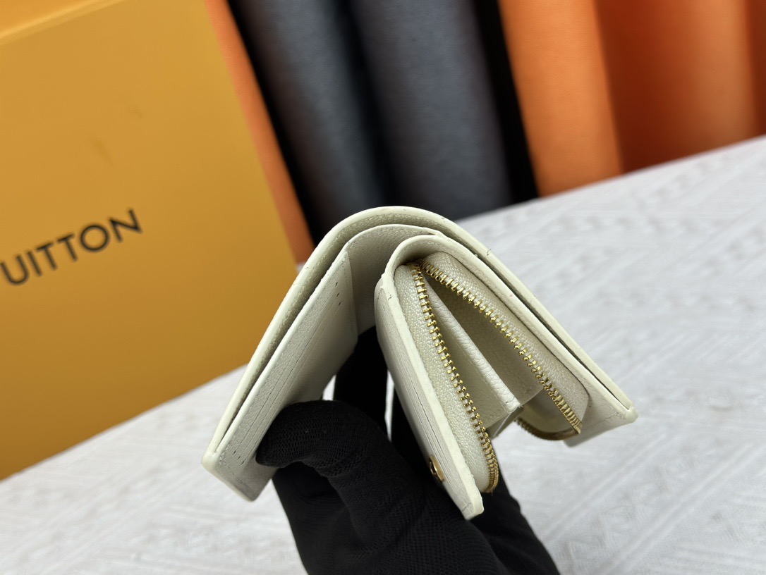 ルイ・ヴィトン Cléa財布 Monogram Empreinteの柔らかい牛皮製