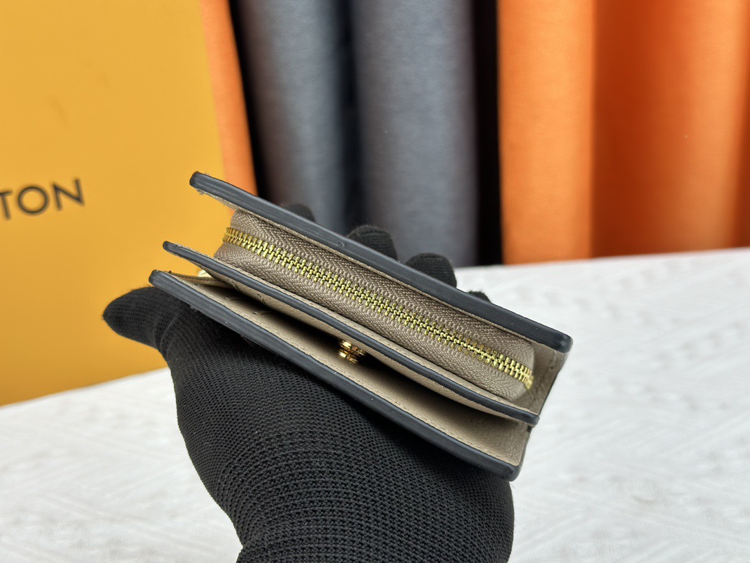 ルイ・ヴィトン Cléa 財布 モノグラム エンプラント