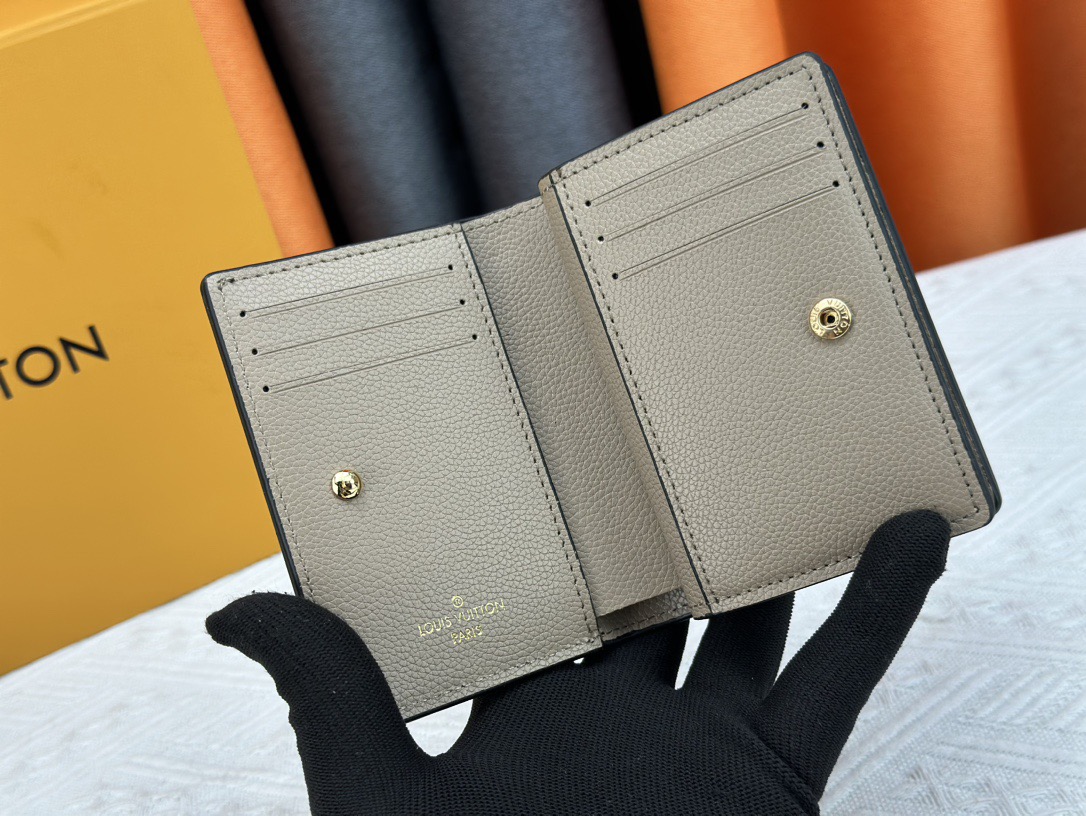 ルイ・ヴィトン Cléa 財布 モノグラム エンプラント