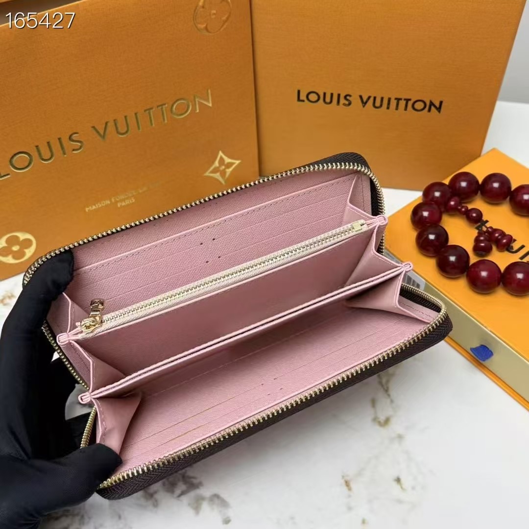 P210 M13433 桜シリーズ ラウンドジッパー財布の洗練されたデザイン