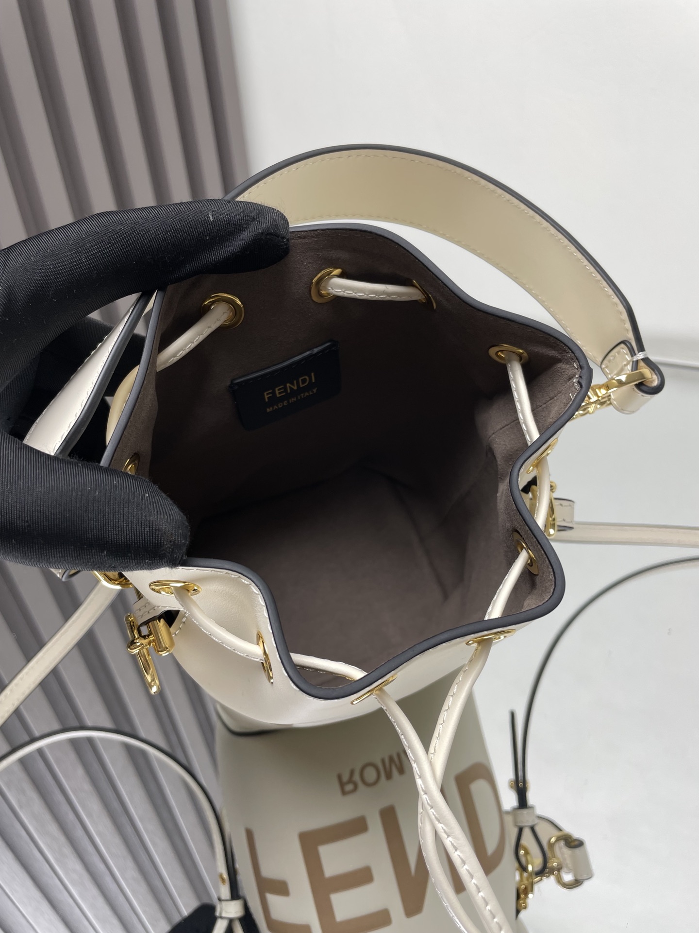 Fendi Mon Tresor Mini Bucket Bag - Italian Leather, Classic Logo, and Drawstring 8 i1712440917 423 1