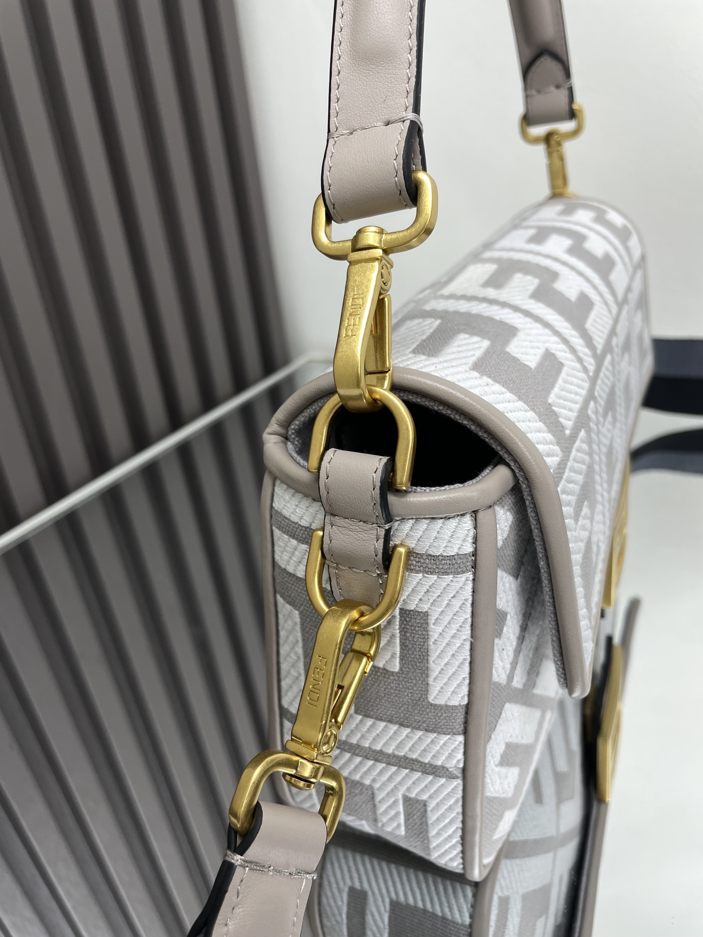 Fendi Baguette Bag with Signature FF Motif and Adjustable Shoulder Strap 4 i1712762537 2564 4