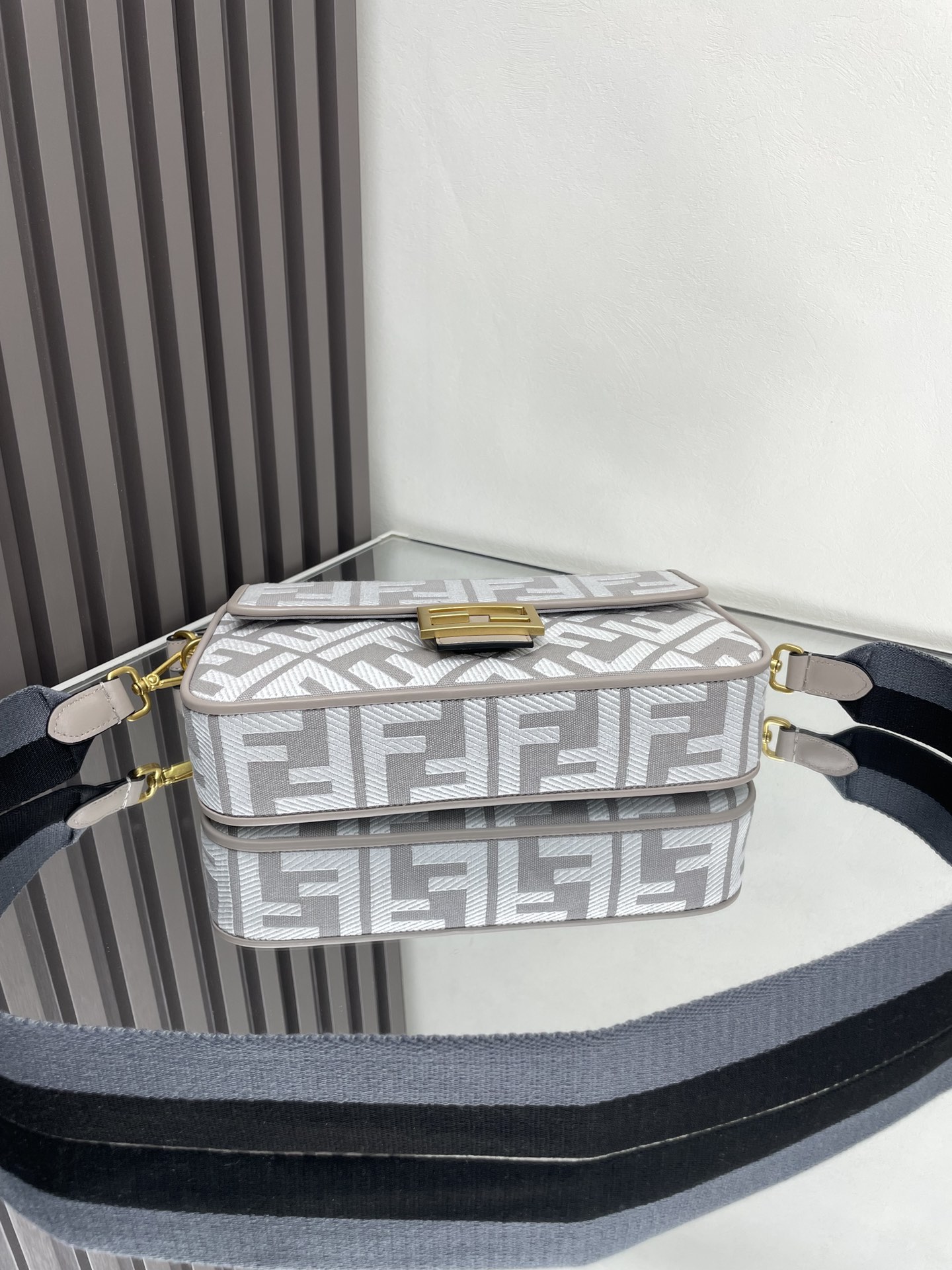 Fendi Baguette Bag with Signature FF Motif and Adjustable Shoulder Strap 6 i1712762537 9576 0