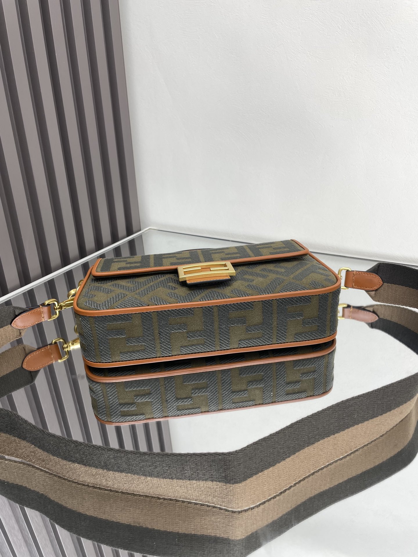 Fendi Baguette Bag with FF Motif and Adjustable Shoulder Strap 7 i1712762757 4220 7