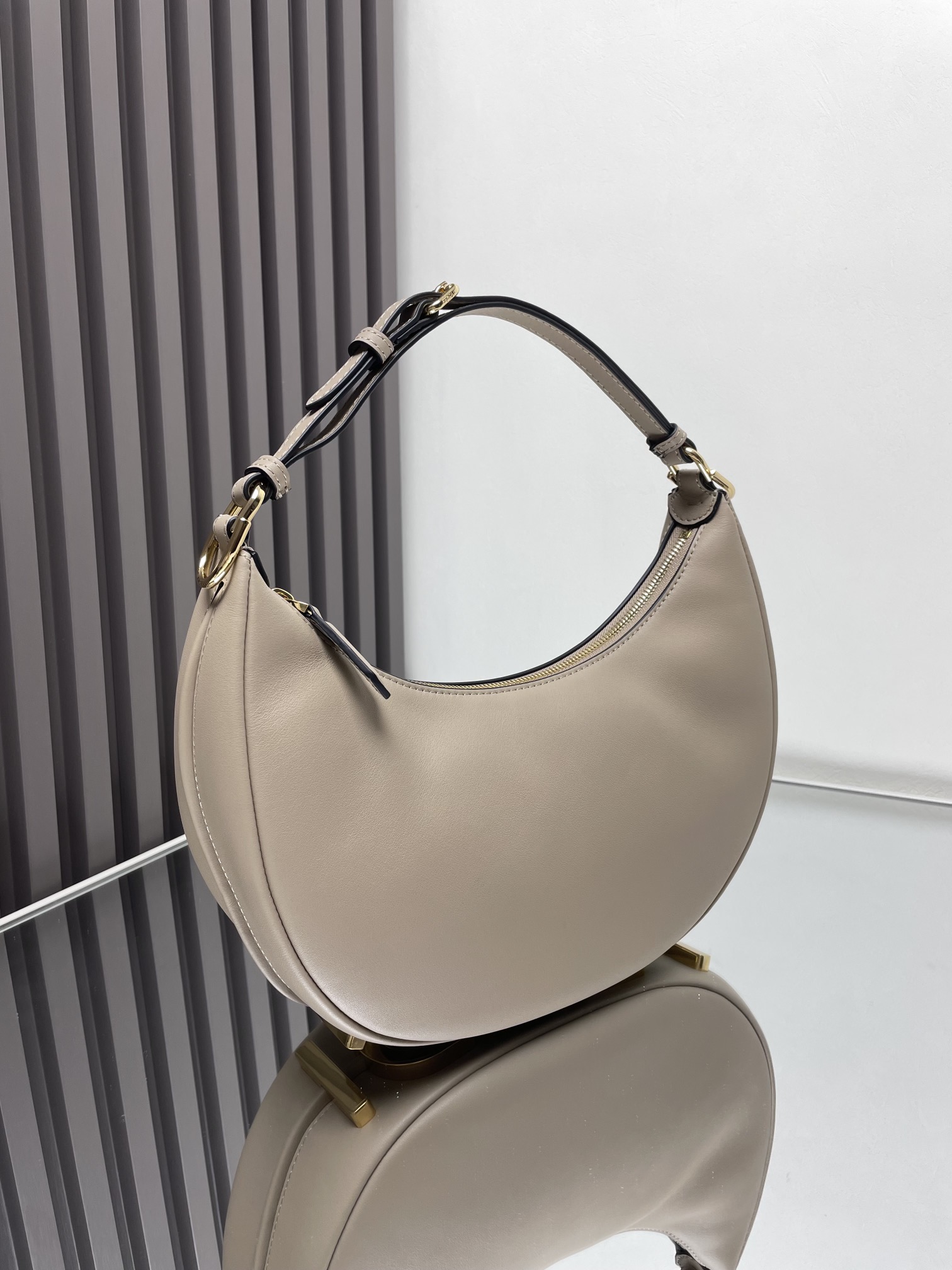 Fendi Praphy Medium Dove Gray Crescent Hobo Bag - Stylish Shoulder Bag 2 i1716644220 9067 2