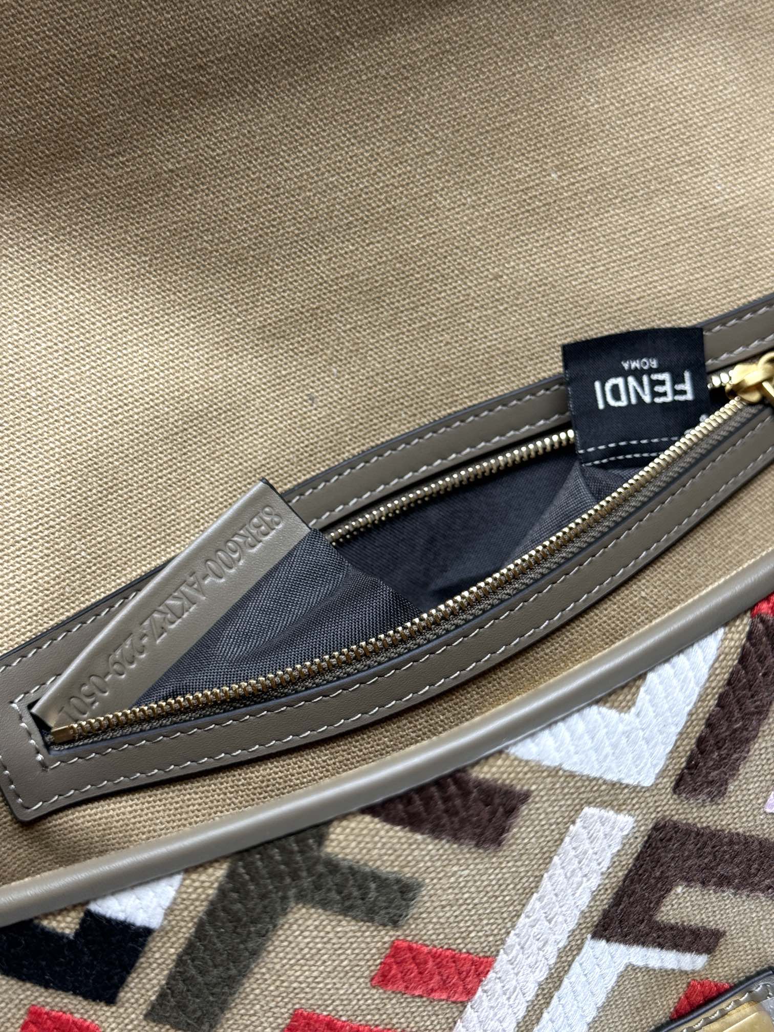 Fendi Baguette FF Embroidery Canvas Shoulder Baguette - Classic & Stylish 9 i1724912433 3518 6