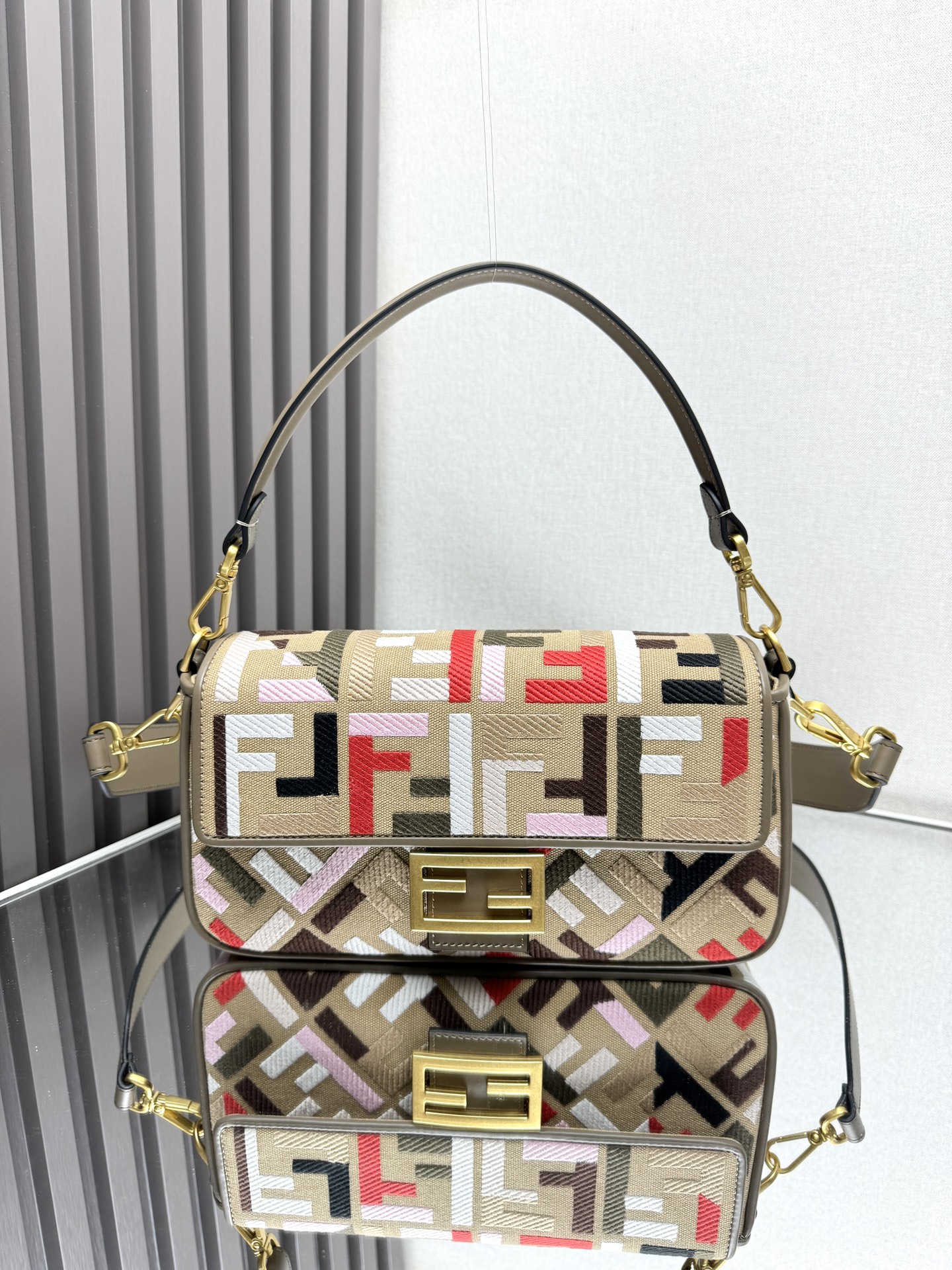 Fendi Baguette FF Embroidery Canvas Shoulder Baguette - Classic & Stylish 2 i1724912436 3272 0