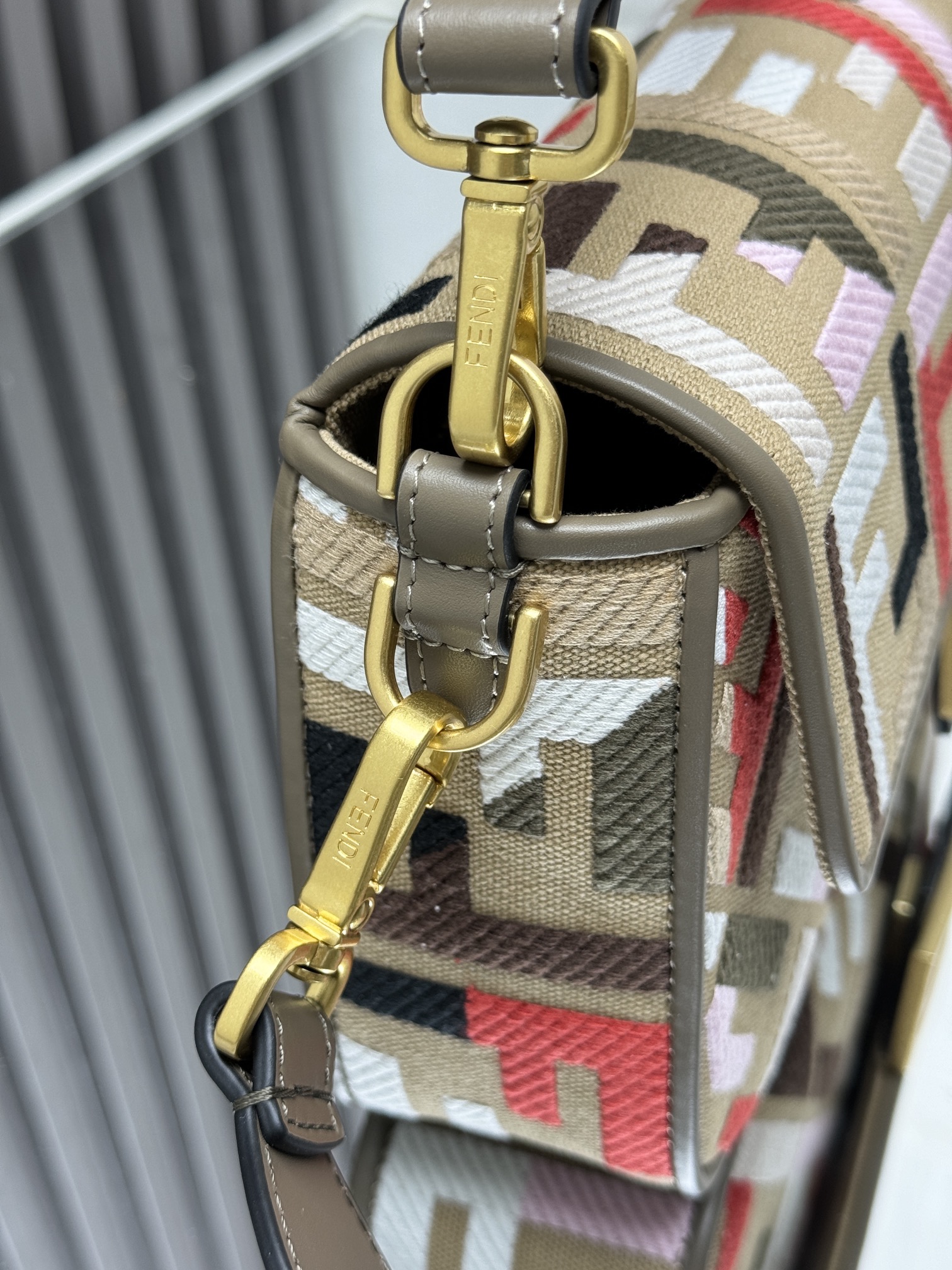 Fendi Baguette FF Embroidery Canvas Shoulder Baguette - Classic & Stylish 5 i1724912436 6740 0