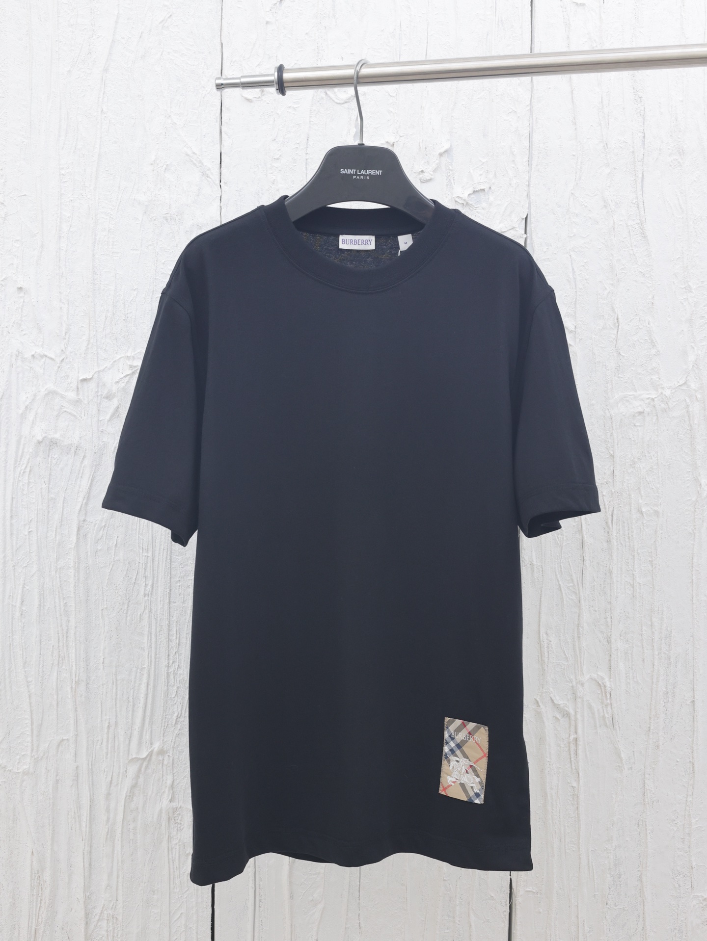 Burberry*/Burberry 25 nueva camiseta de manga corta con cuello redondo y etiqueta con dobladillo de primavera y verano.…