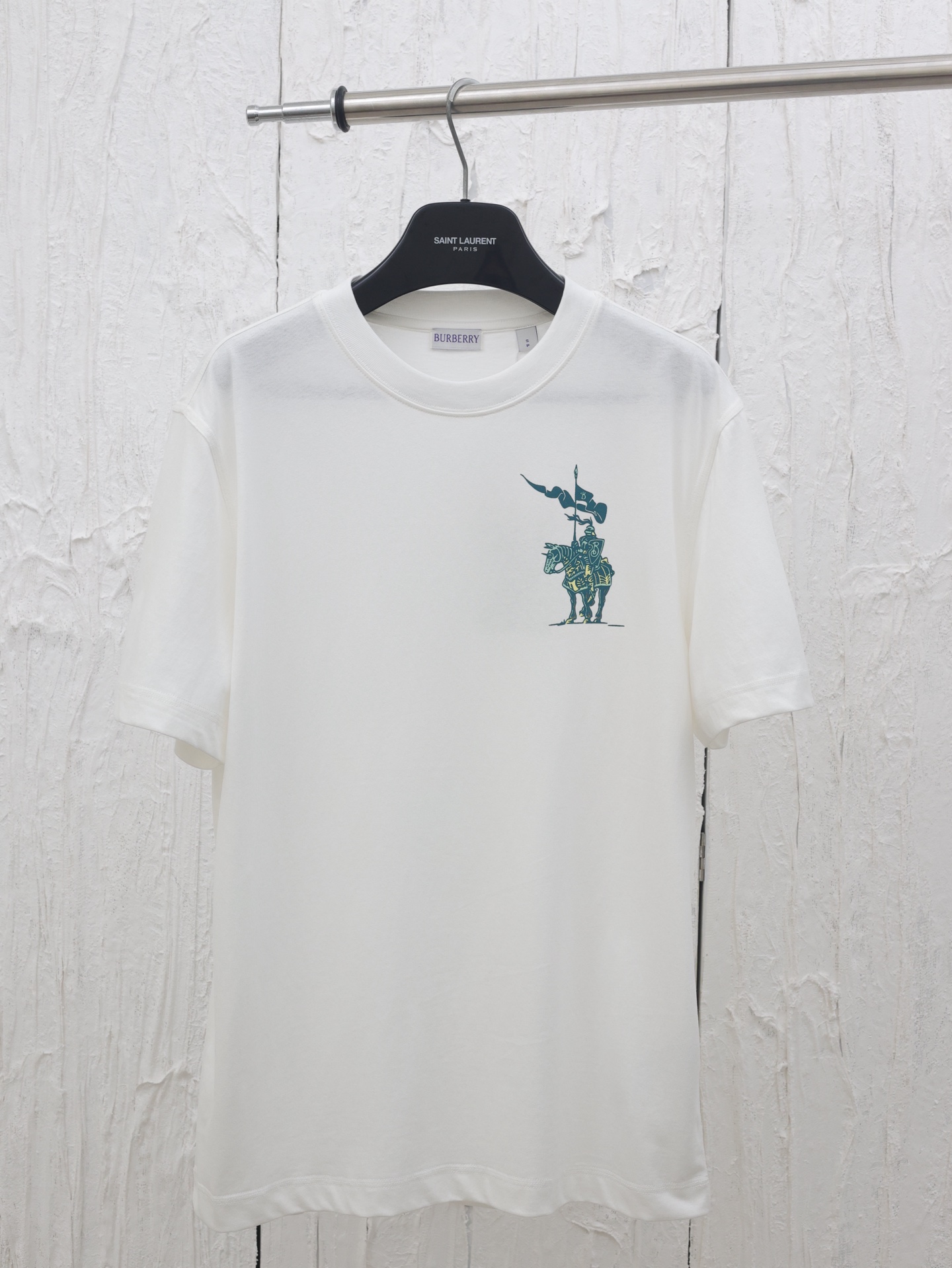 Burberry*/Burberry 25 nueva camiseta con cuello redondo y estampado de caballero ecuestre con logo de primavera y veran…