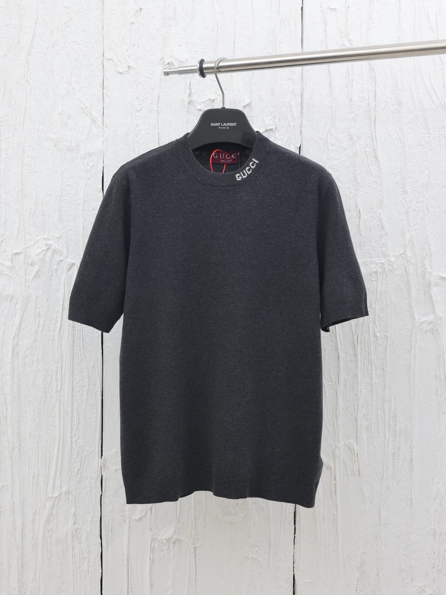 Gucci*/Gucci 25 nuevo jersey de manga corta con patrón de intarsia, técnica de tejido jacquard, entrelazando hilos de d…