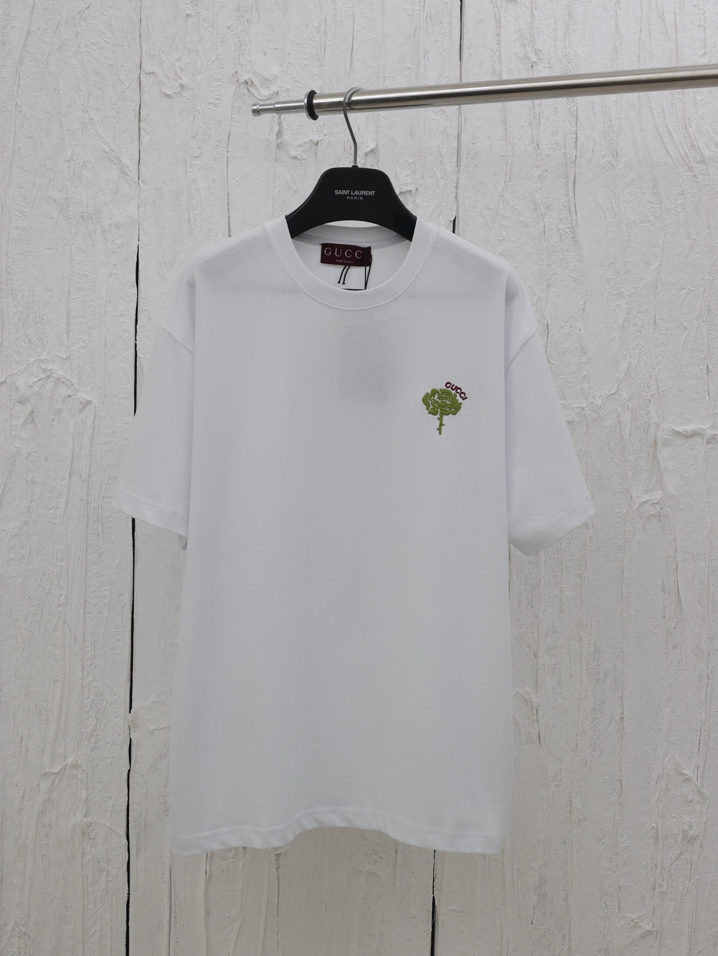 Gucci*/Gucci 25SS nueva primavera-verano camiseta de algodón de cuello redondo con flores de rosa, con tela de algodón …