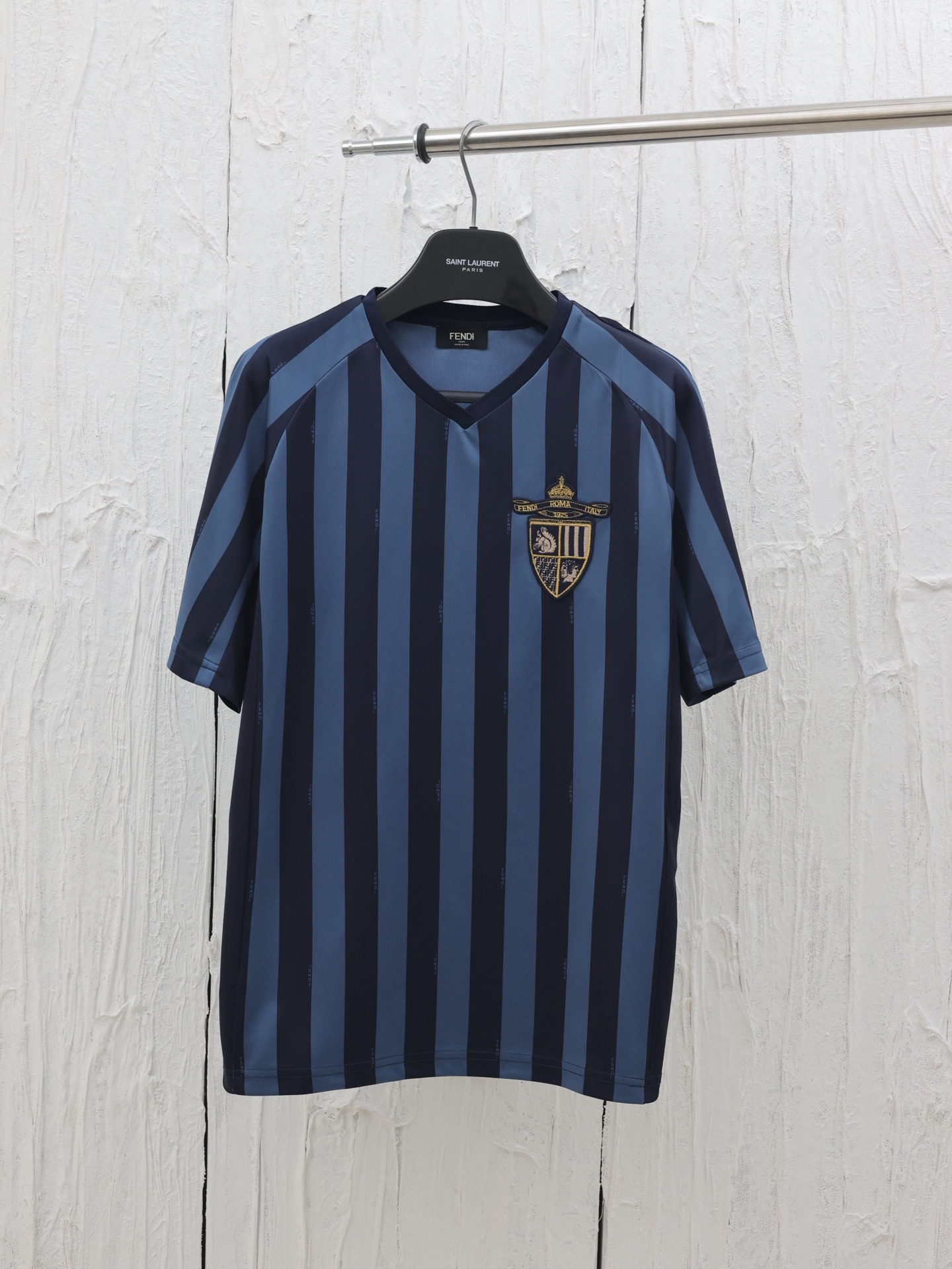Fendi*/Fendi 25SS nuevo estilo Club insignia camiseta de manga corta con rayas, tejido deportivo de nailon súper denso …