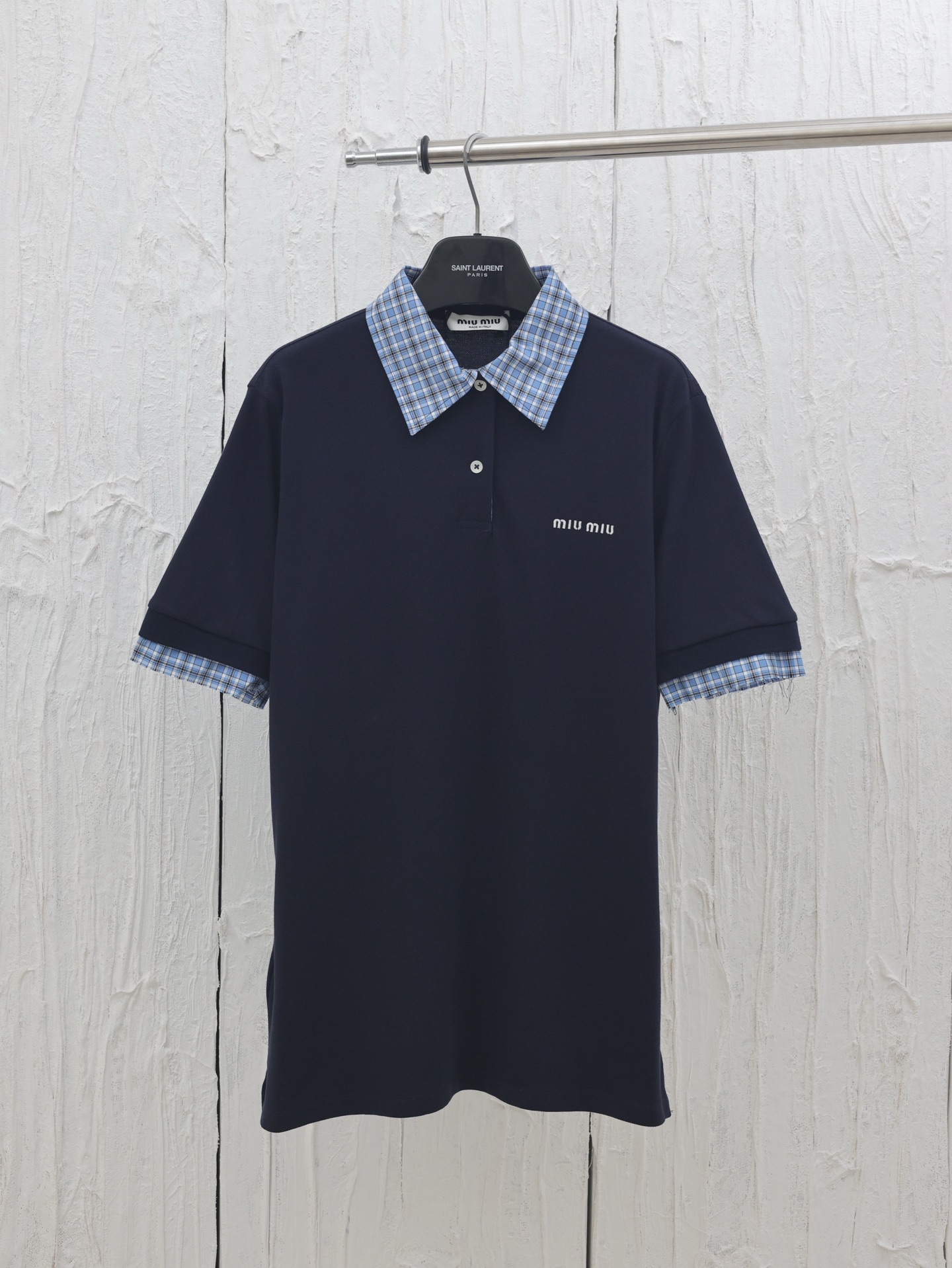 Miumiu*/Miu Miu Polo de cuadros con bordado de logotipo y paneles, temporada 25SS, tejido piqué de 210 gramos personali…