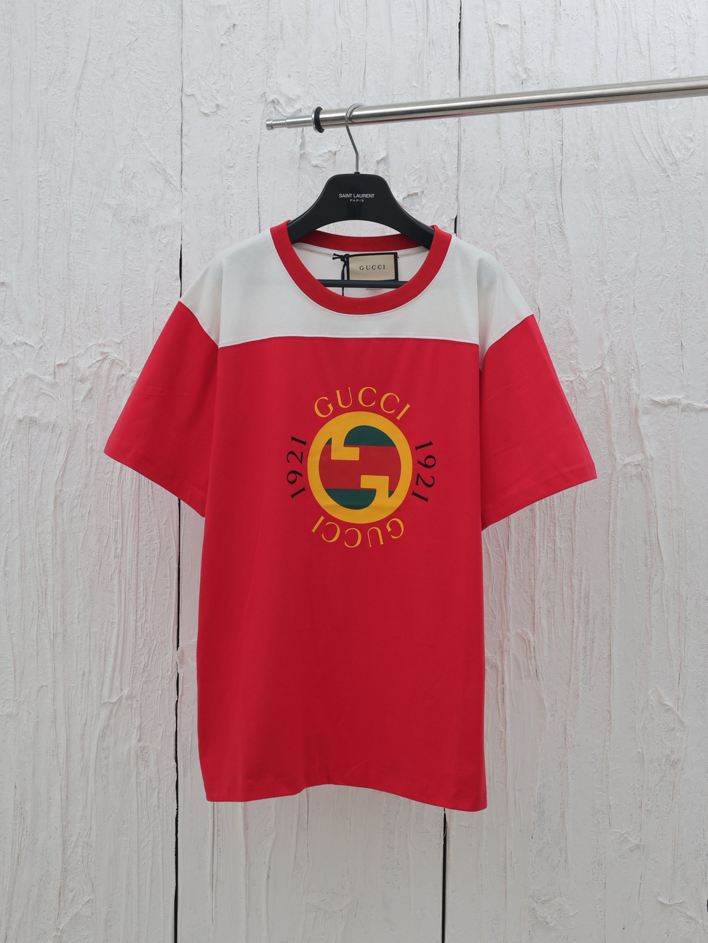 Gucc/Gucci 23SS spring/summer new contrast color 1921 letter print crew neck T-shirt. Very loose silhouette, simple and…