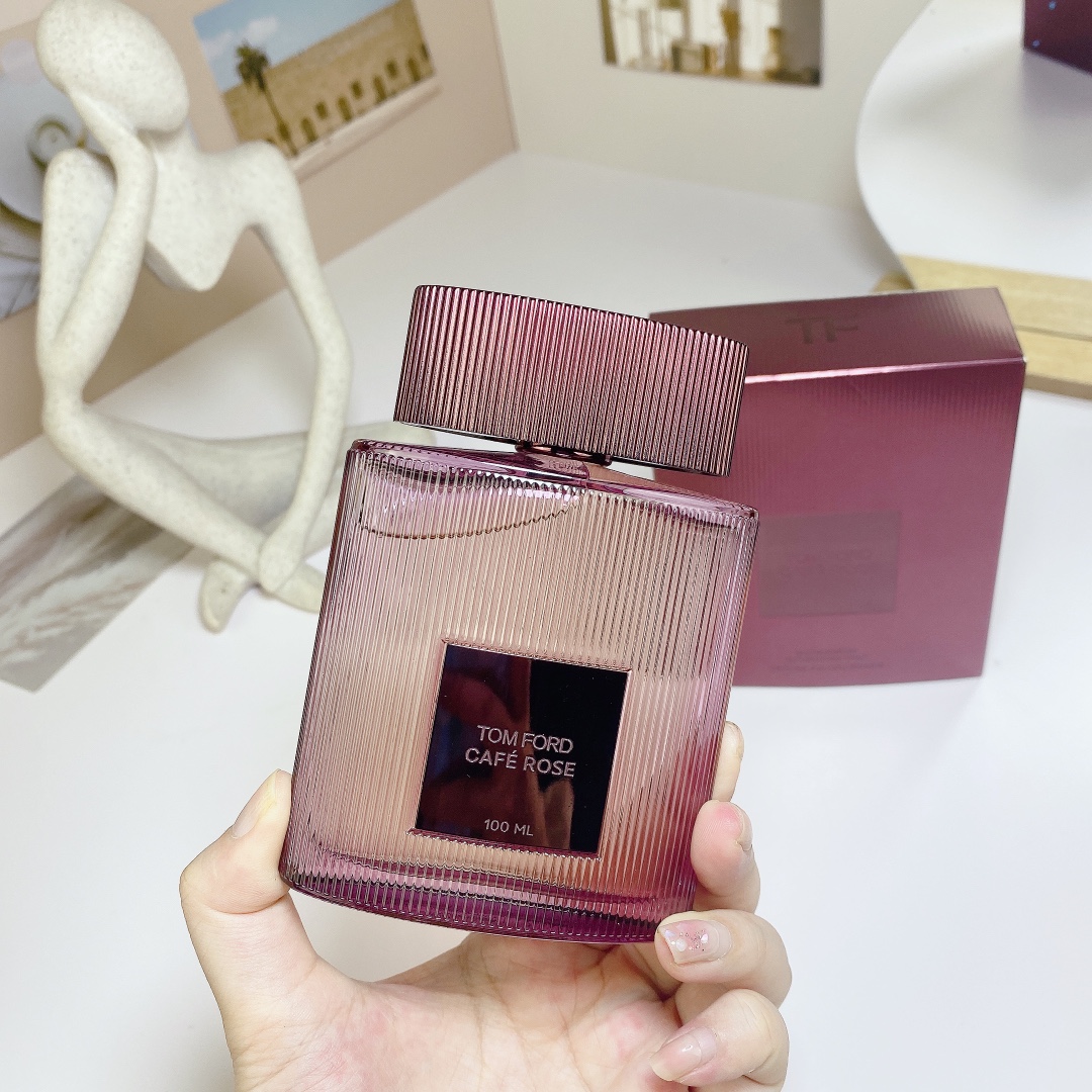 Tom Ford Cafe Rose EDP - Turkish & Bulgarian Rose with Black Coffee - 100ml 3 i1698045123 2125 1