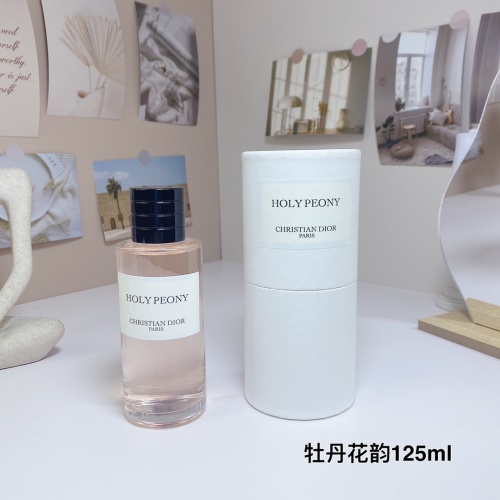 Dior Holy Peony: Floral Fragrance, 125ml - A Captivating Scent 1 Dior Holy Peony: Floral Fragrance, 125ml - A Captivating Scent