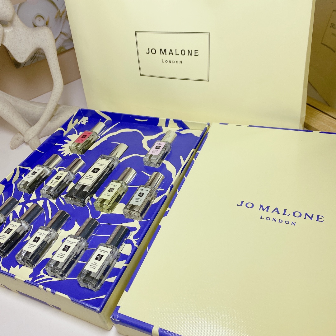 Jo Malone Limited Edition Blue Floral 12-Piece Cologne Set - Gift Ready 2 i1703144835 1541 0