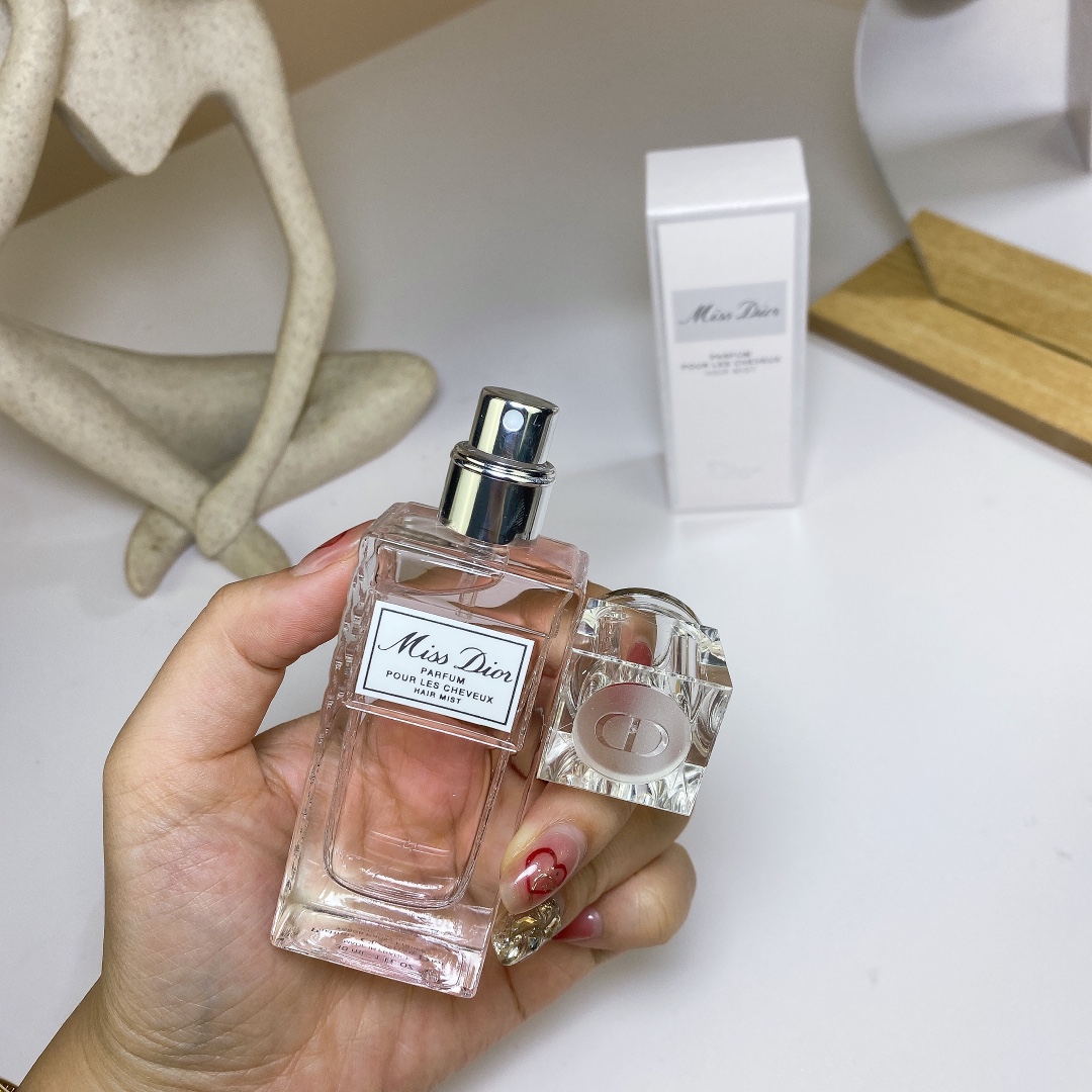 Miss Dior Hair Mist - 30ml - Rose & Patchouli Scent 5 i1707998078 1049 0