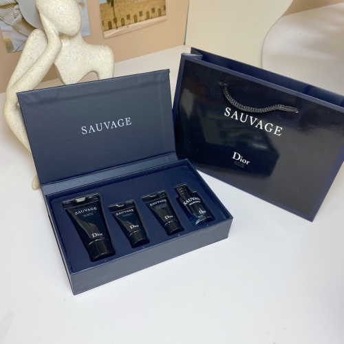 Dior Sauvage Miniature Set - Eau de Parfum, Shower Gel, Shave, Balm, Bag 1 Dior Sauvage Miniature Set - Eau de Parfum, Shower Gel, Shave, Balm, Bag