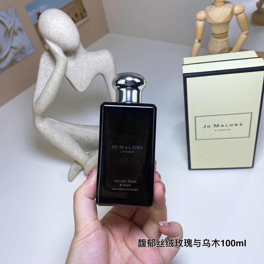 Jo Malone Velvet Rose & Oud Cologne Intense - Rich, Velvety, and Seductive 2 i1712156794 5318 4