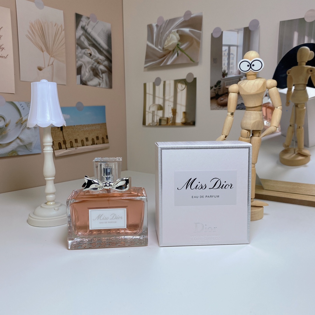 Miss Dior Eau de Parfum 100ml - Floral Chypre Fragrance for Women 2 i1712746797 8830 0