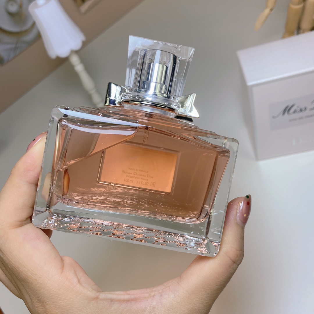Miss Dior Eau de Parfum 100ml - Floral Chypre Fragrance for Women 6 i1712746797 9414 0