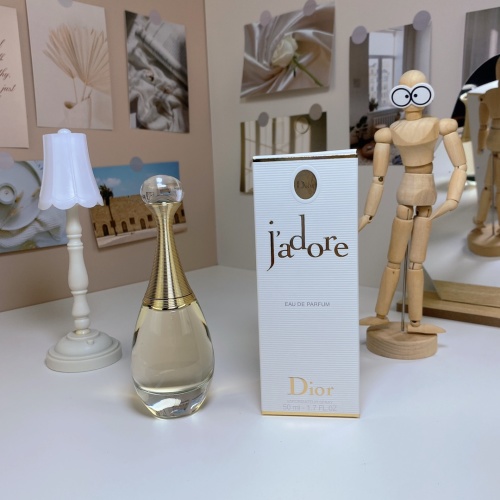 Dior J'adore Eau de Parfum 50ml - Floral Fruity Fragrance for Women 1 Dior J'adore Eau de Parfum 50ml - Floral Fruity Fragrance for Women