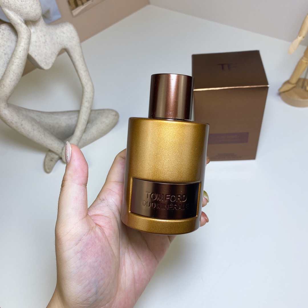 Tom Ford Oud Minerale Eau de Parfum - 100ml Unisex Fragrance 2 i1714459971 1893 3