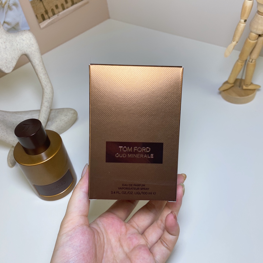 Tom Ford Oud Minerale Eau de Parfum - 100ml Unisex Fragrance 5 i1714459971 9551 2