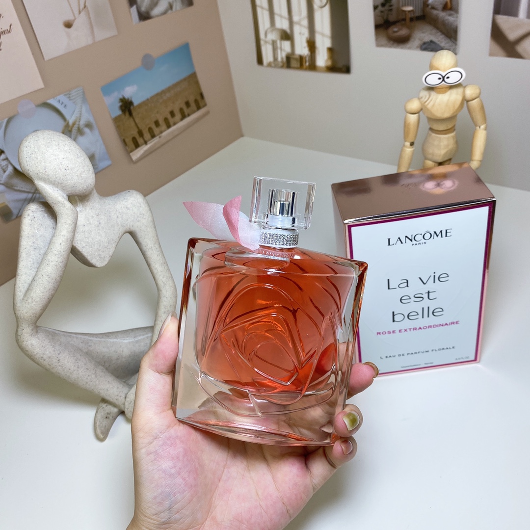 Lancome La Vie Est Belle Rose Extraordinaire Eau de Parfum - Floral Scent 2 i1715354978 8699 0